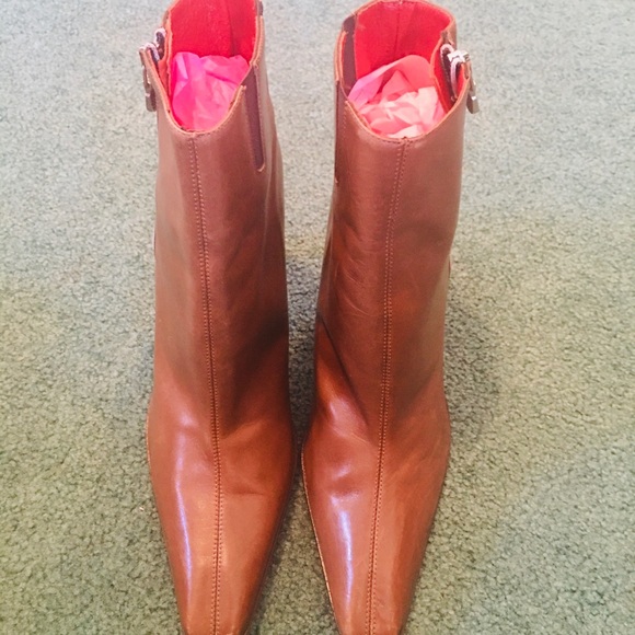 Donald pliner boot with red soles nwot  retail 332 - Picture 2 of 5